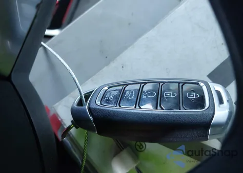 2021 Hyundai Elantra Limited from USA, damaged, VIN 5NPLP4AG7MH028883